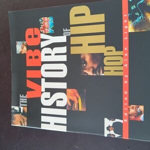 The Vibe History of Hip Hop by Vibe Magazine Staff (1999, Trade Paperback)